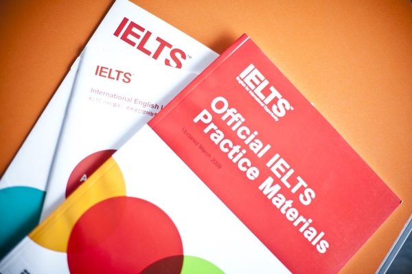 Official Practice Materials IELTS Volume 1 & 2